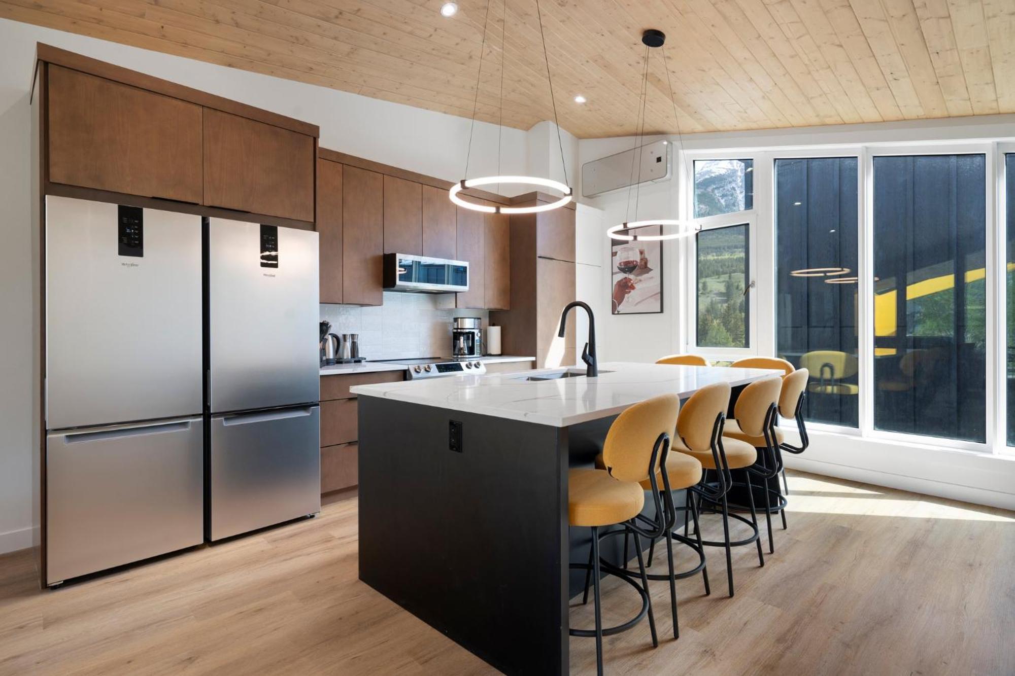 Raven'S Peak 105 - Ultra Luxe Mountain Retreat Villa Canmore Exteriör bild